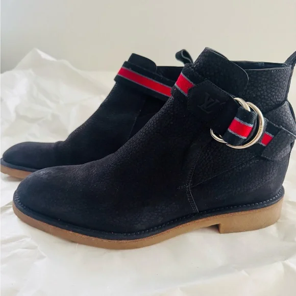 Louis Vuitton Leather Ankle Boots for men size 6 GUC